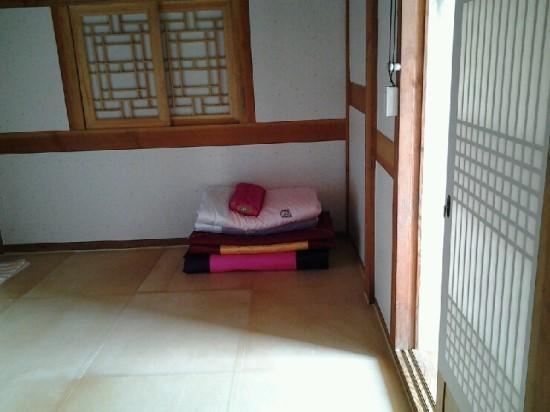 Отель Korean Traditional House - Chungnokdang Boseong Номер фото